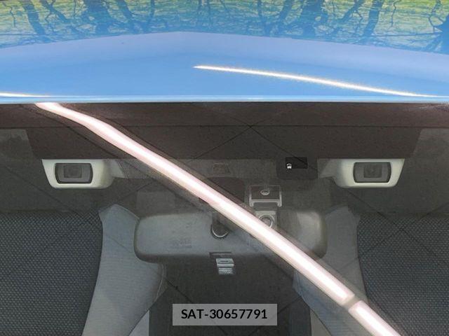 Subaru XV HYBRID 2018-09 7879752-2