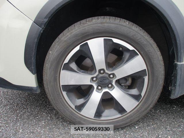 Subaru XV HYBRID 2014-06 8038539-9