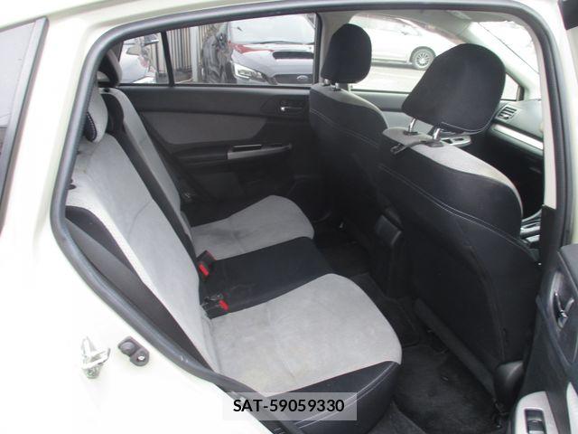 Subaru XV HYBRID 2014-06 8038539-15