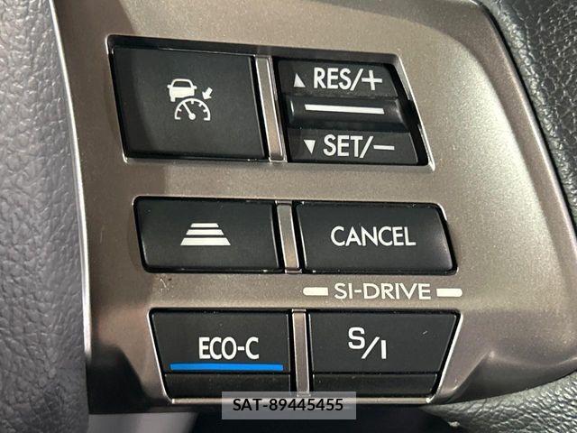 Subaru XV HYBRID 2014-06 8038534-7