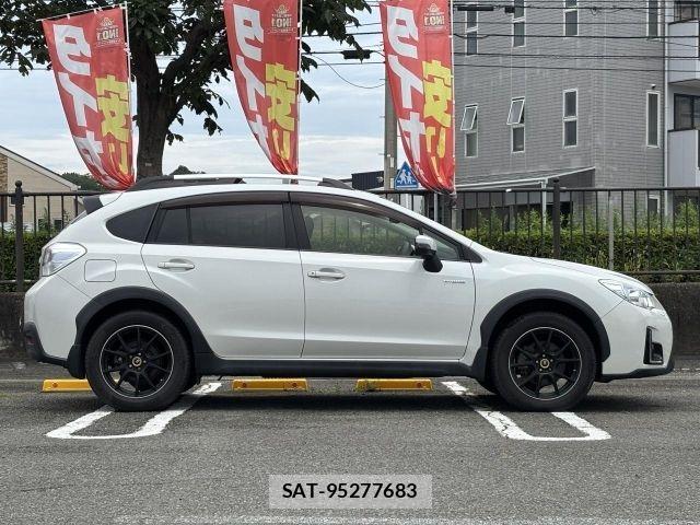 Subaru XV HYBRID 2015-10 8038532-19
