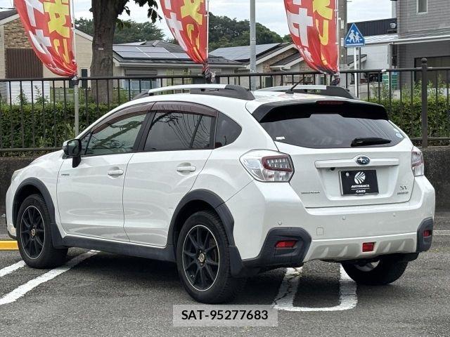 Subaru XV HYBRID 2015-10 8038532-21