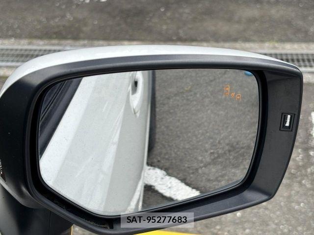Subaru XV HYBRID 2015-10 8038532-23