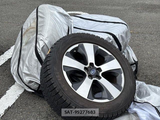 Subaru XV HYBRID 2015-10 8038532-26