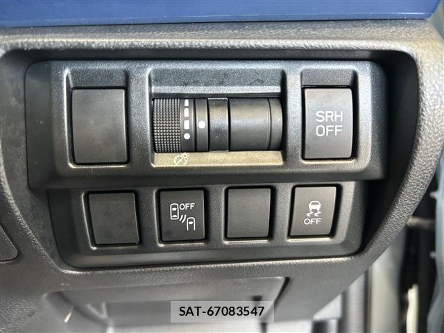Subaru XV HYBRID 2018-10 8075772-21