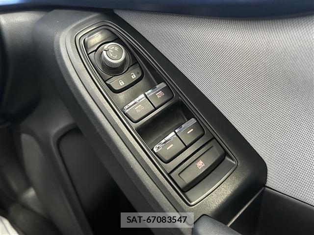 Subaru XV HYBRID 2018-10 8075772-23