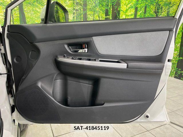 Subaru XV HYBRID 2014-01 8075783-12