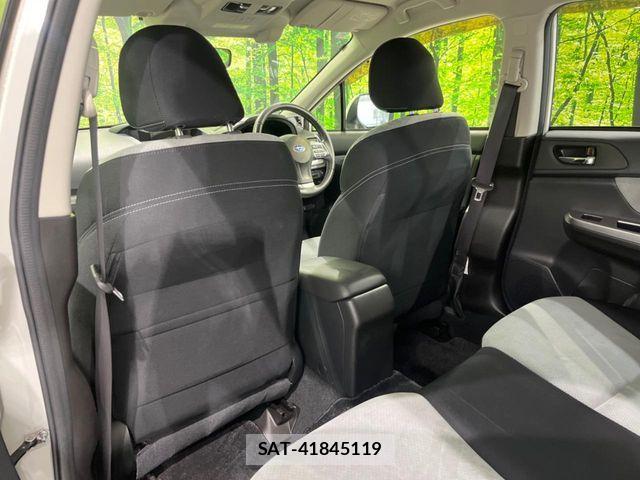 Subaru XV HYBRID 2014-01 8075783-18