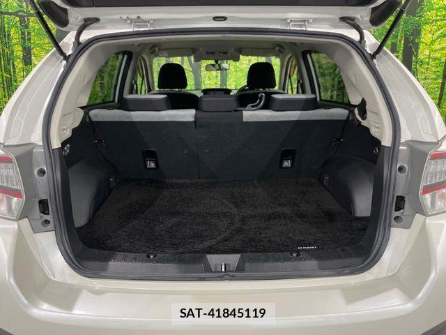 Subaru XV HYBRID 2014-01 8075783-1