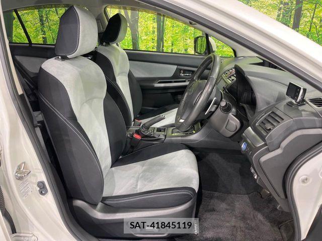 Subaru XV HYBRID 2014-01 8075783-19