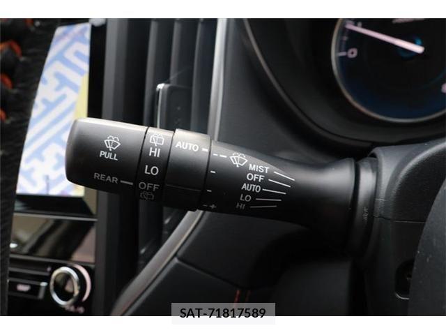 Subaru XV HYBRID 2019-08 8102118-26