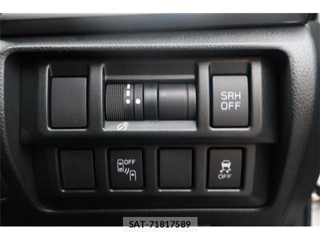 Subaru XV HYBRID 2019-08 8102118-6
