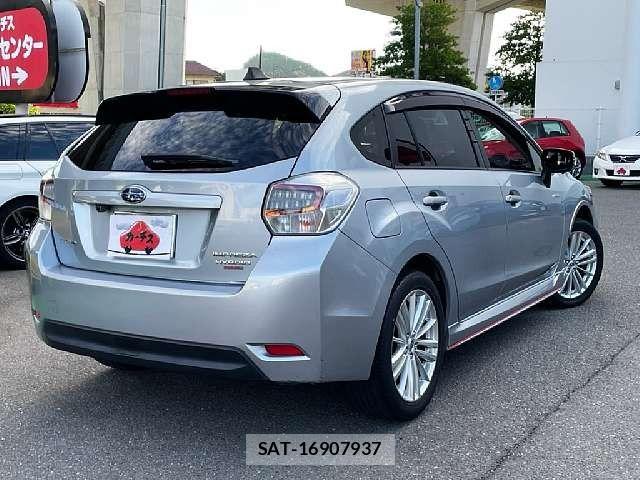 Subaru XV HYBRID 2016-07 8210470-2