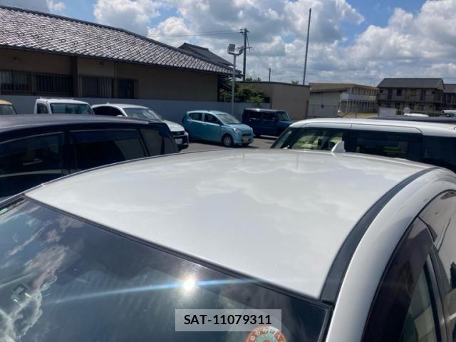 Subaru XV HYBRID 2014-05 8231974-9