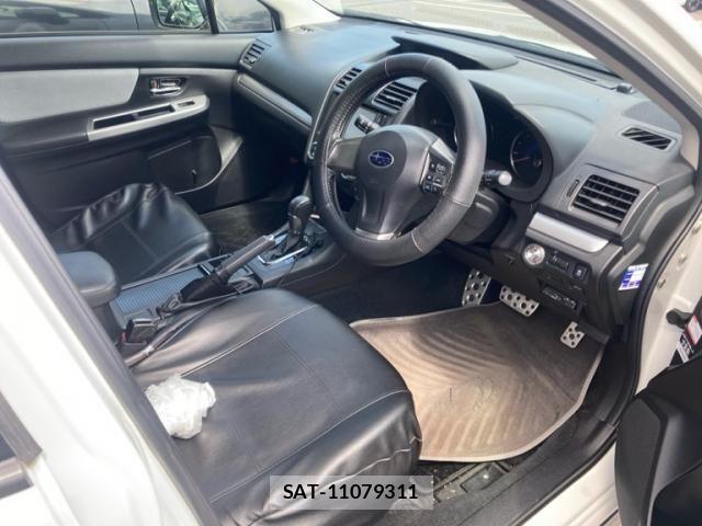Subaru XV HYBRID 2014-05 8231974-10