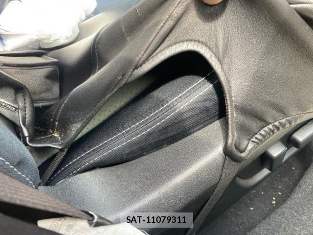 Subaru XV HYBRID 2014-05 8231974-12