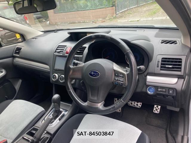Subaru XV HYBRID 2013-09 8246837-14