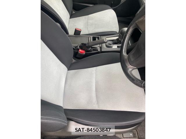Subaru XV HYBRID 2013-09 8246837-16