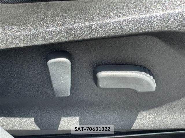 Subaru XV HYBRID 2021-08 8317410-29