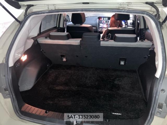 Subaru XV HYBRID 2014-02 8369073-11