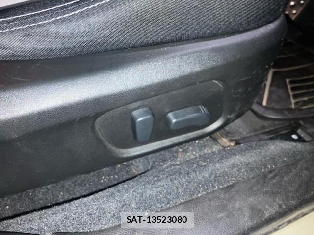 Subaru XV HYBRID 2014-02 8369073-17