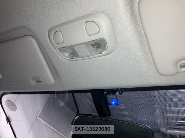 Subaru XV HYBRID 2014-02 8369073-23