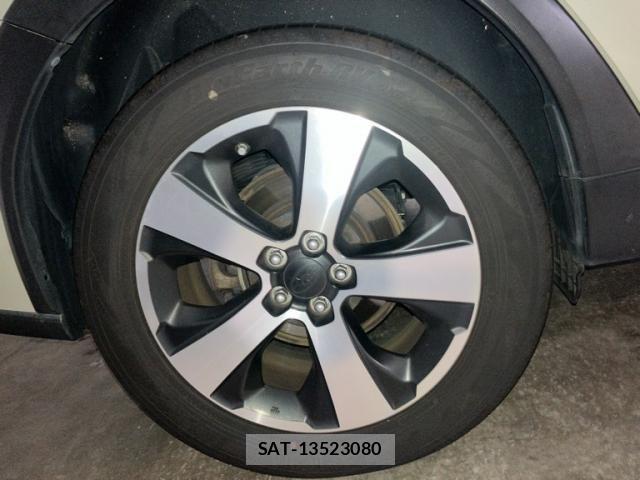 Subaru XV HYBRID 2014-02 8369073-6