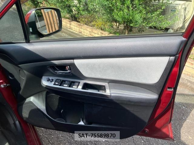 Subaru XV HYBRID 2014-01 8369072-14