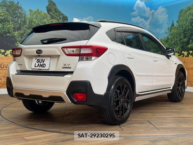 Subaru XV HYBRID 2018-12 8458535-17