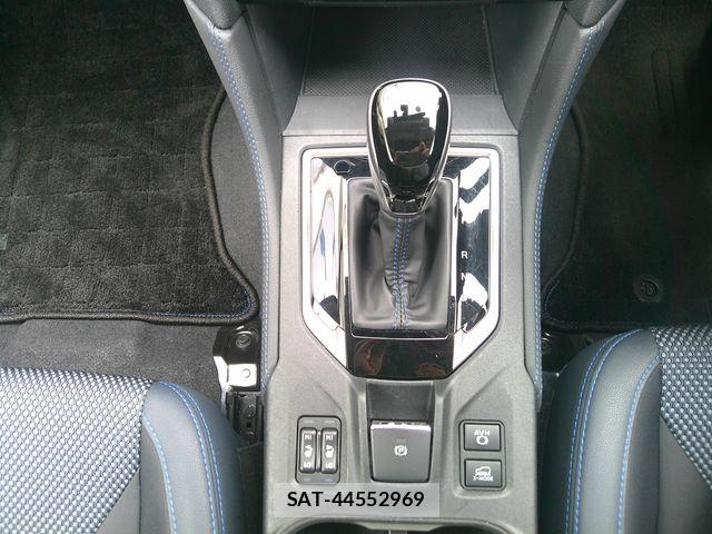 Subaru XV HYBRID 2022-12 8527561-11