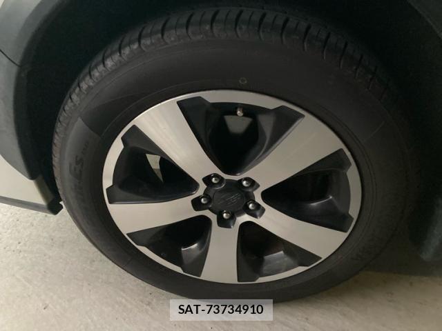 Subaru XV HYBRID 2013-11 8563695-12