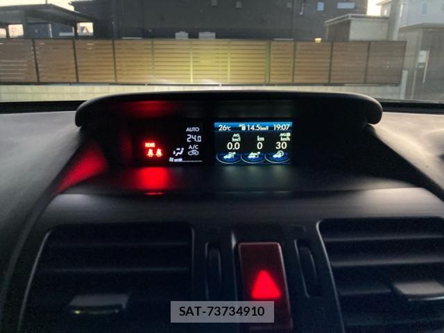 Subaru XV HYBRID 2013-11 8563695-23