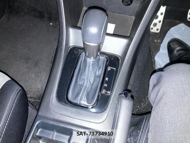 Subaru XV HYBRID 2013-11 8563695-24