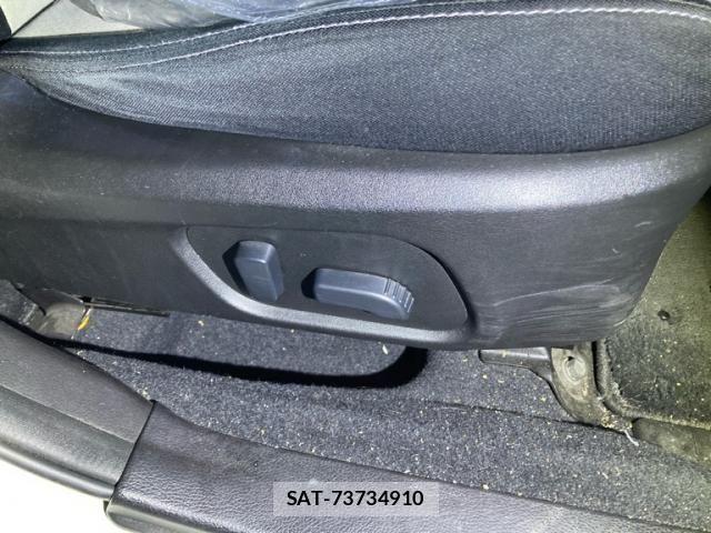 Subaru XV HYBRID 2013-11 8563695-27