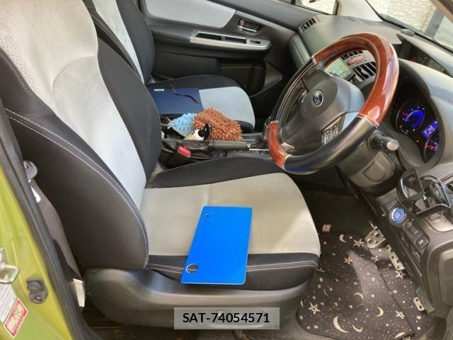 Subaru XV HYBRID 2014-02 8629145-16