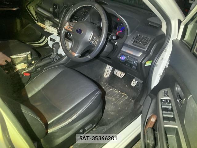 Subaru XV HYBRID 2013-09 8629147-2