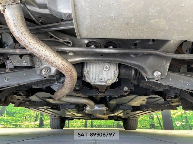 Subaru XV HYBRID 2013-11 8629142-18