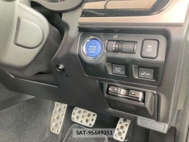 Subaru XV HYBRID 2015-12 8666978-14