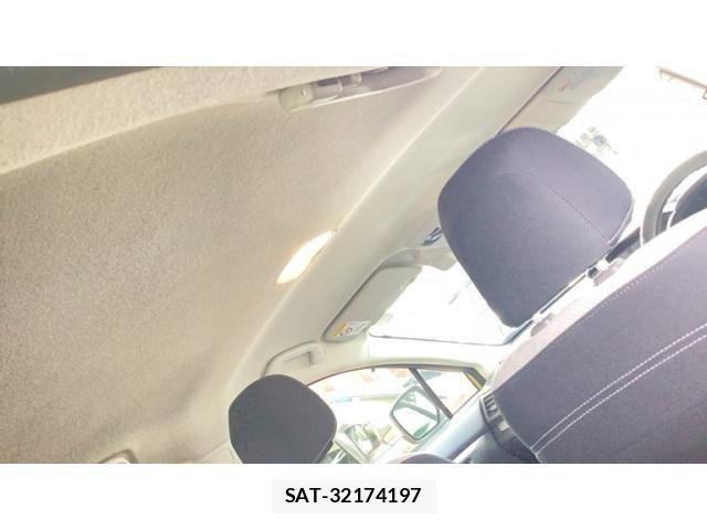 Subaru XV HYBRID 2013-12 8661821-11