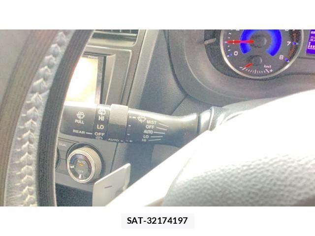 Subaru XV HYBRID 2013-12 8661821-16