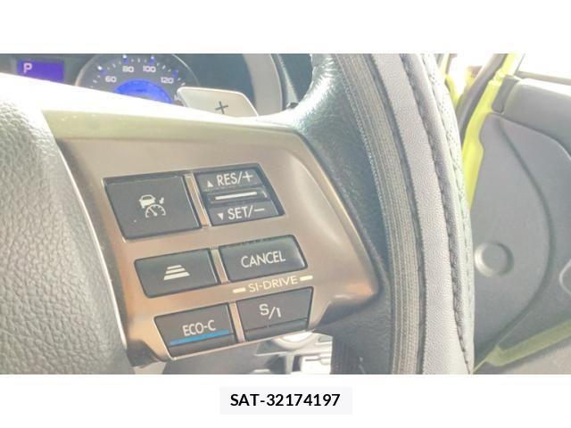 Subaru XV HYBRID 2013-12 8661821-19