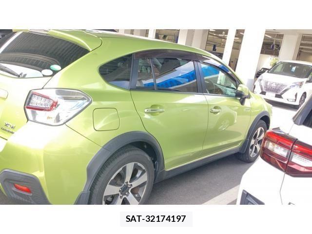Subaru XV HYBRID 2013-12 8661821-3