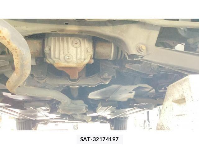 Subaru XV HYBRID 2013-12 8661821-5