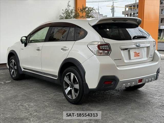 Subaru XV HYBRID 2014-02 8661823-12
