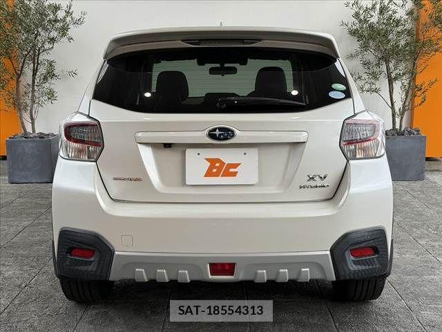 Subaru XV HYBRID 2014-02 8661823-13