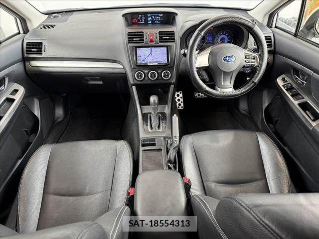 Subaru XV HYBRID 2014-02 8661823-1