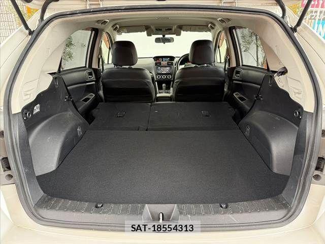Subaru XV HYBRID 2014-02 8661823-20