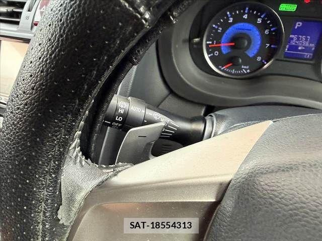 Subaru XV HYBRID 2014-02 8661823-25