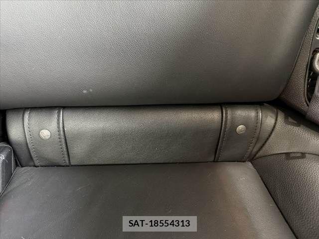 Subaru XV HYBRID 2014-02 8661823-27