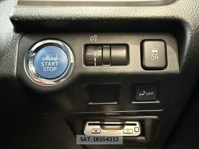 Subaru XV HYBRID 2014-02 8661823-6